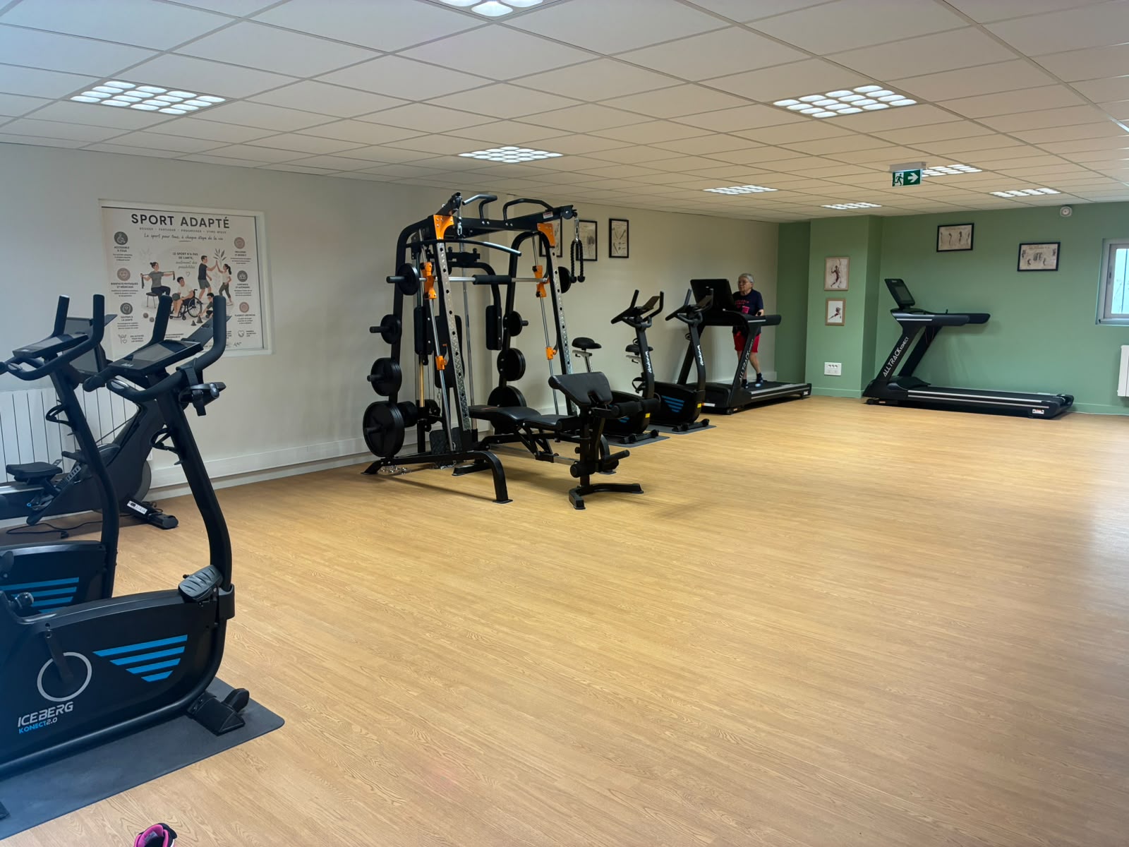 1000064646 sport santé isneauville